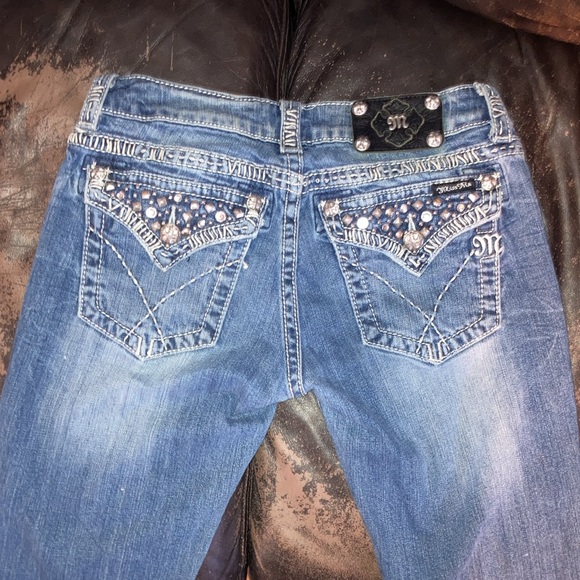 Miss Me Jeans - Picture 2 of 3